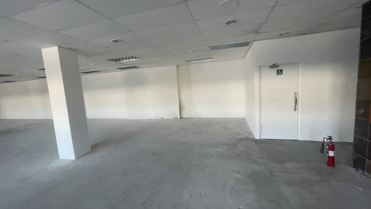 To Let commercial Property for Rent in Athlone Western Cape